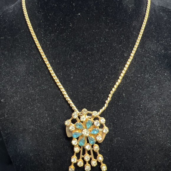 Bugby And Niles Gold Tone S Link Necklace With Floral Pendant & Earring Set 3883 - Picture 2 of 9